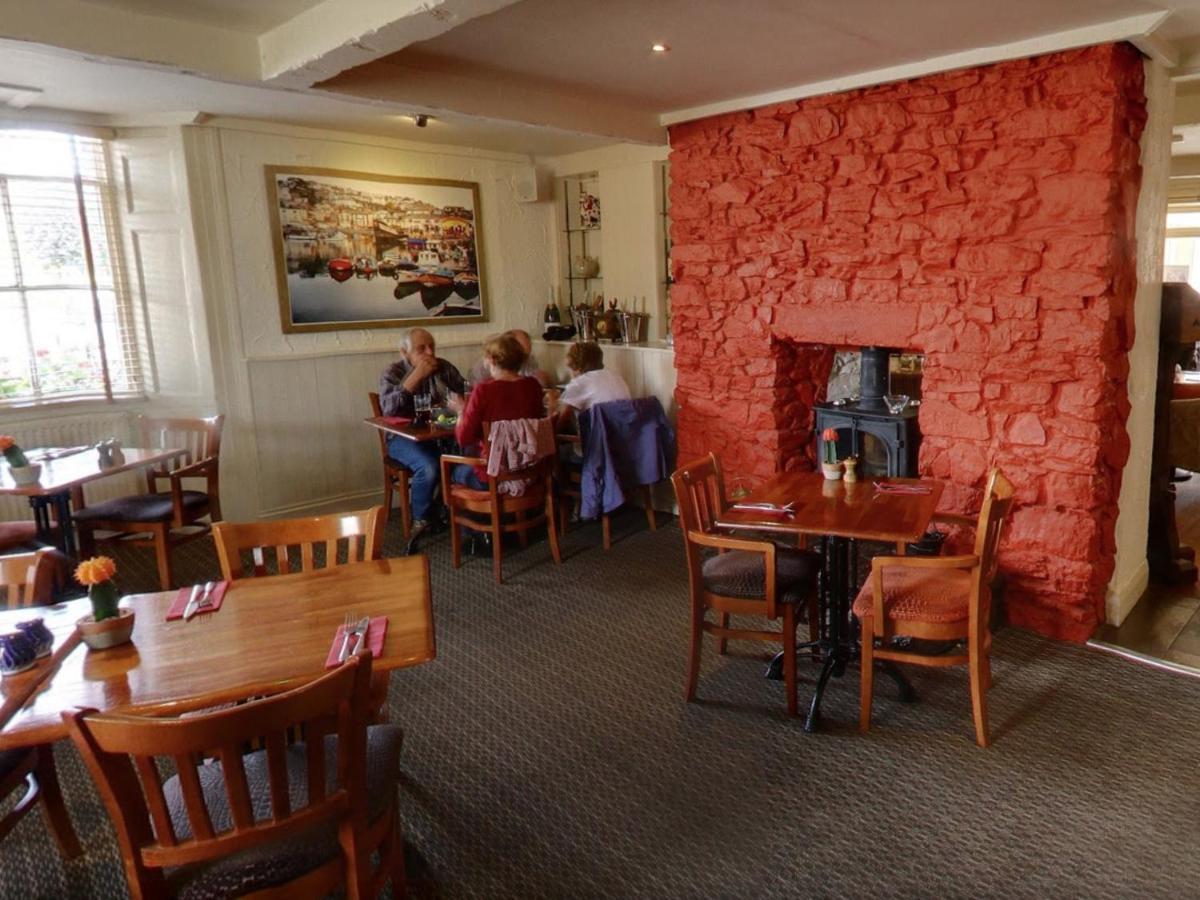 The Railway Inn Galmpton エクステリア 写真