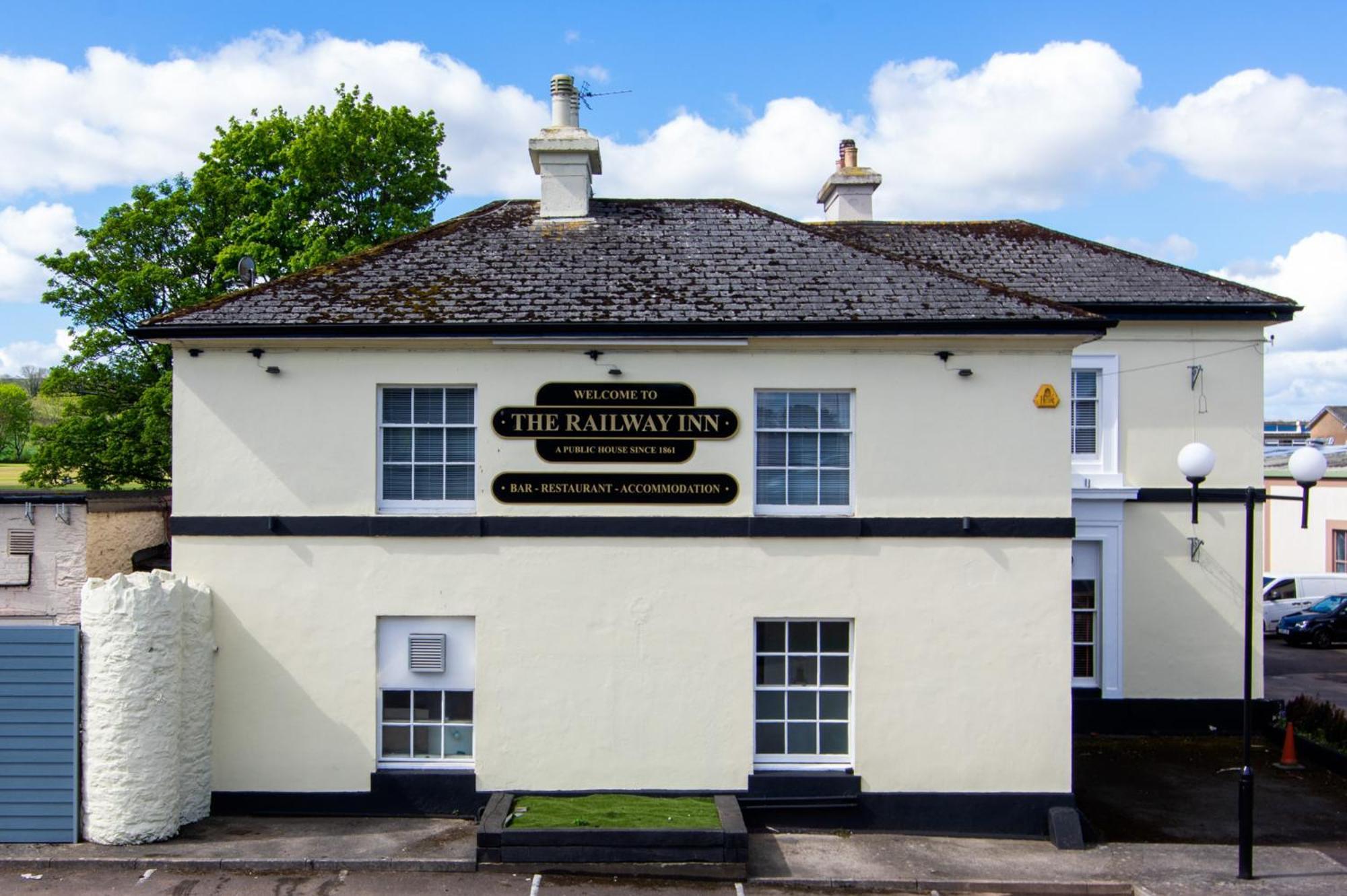 The Railway Inn Galmpton エクステリア 写真